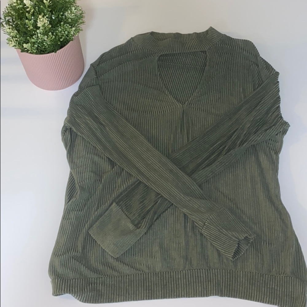 Long sleeve blouse from trendy boutique